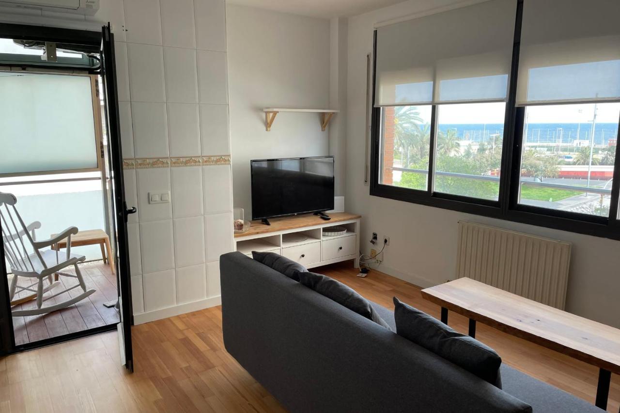 With Sea Views Next To The Of Mar Bella Apartament